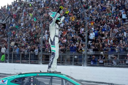 article image - NASCAR Martinsville Auto Racing